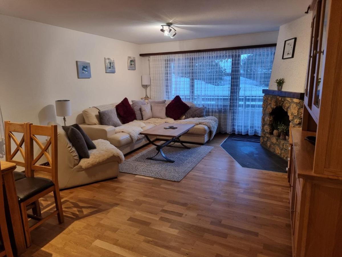 Modern Taesch Apartment With Free Parking Exterior photo